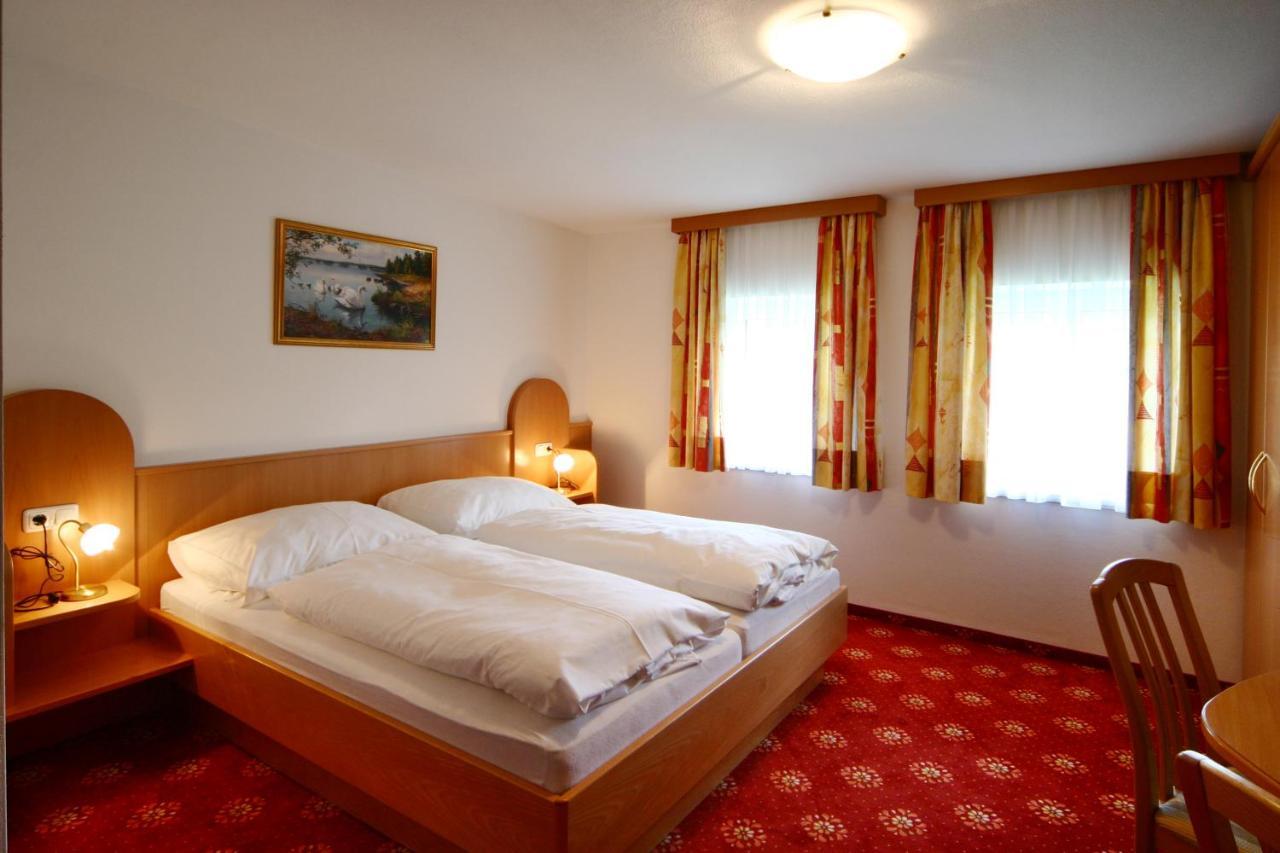 Hotel Traunfall Viecht エクステリア 写真
