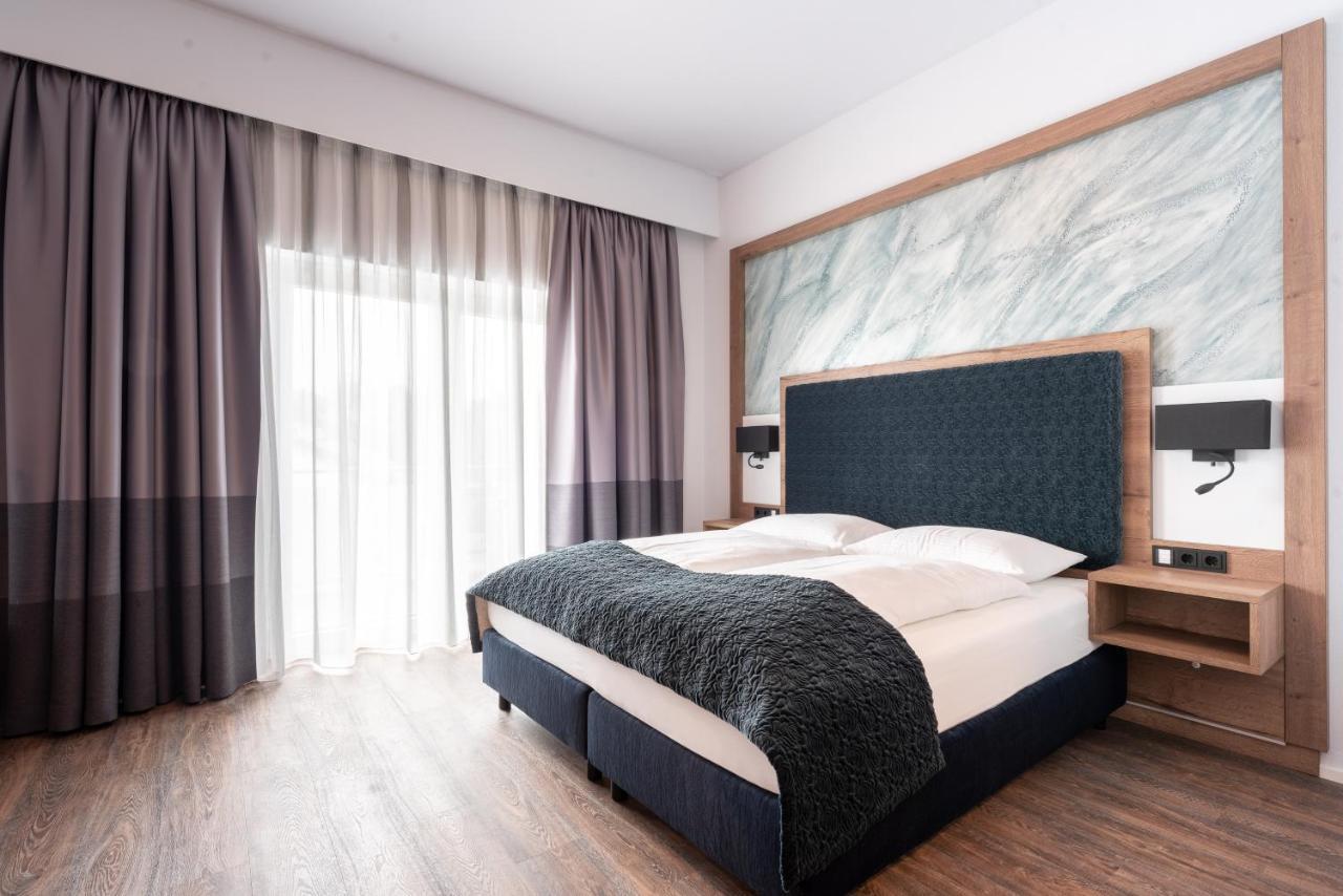 Hotel Traunfall Viecht エクステリア 写真