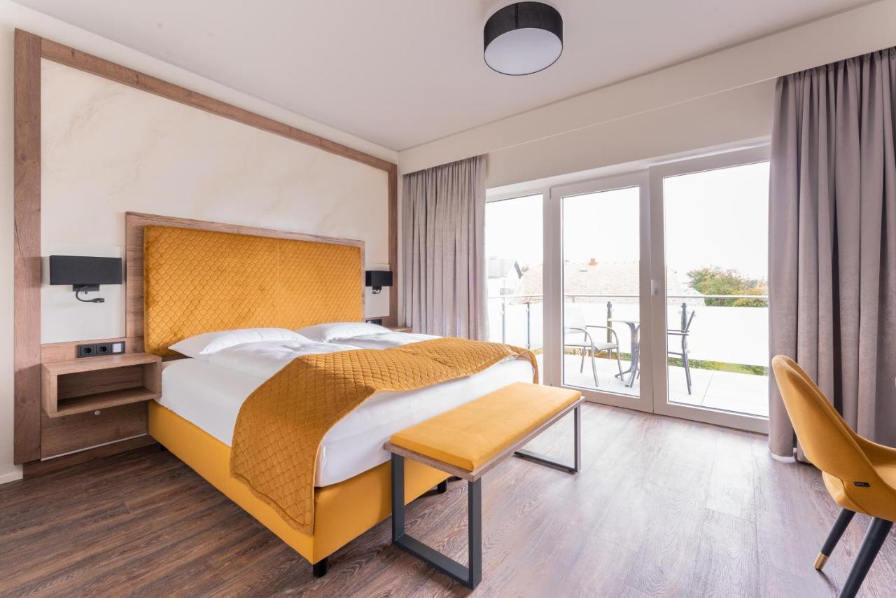 Hotel Traunfall Viecht エクステリア 写真